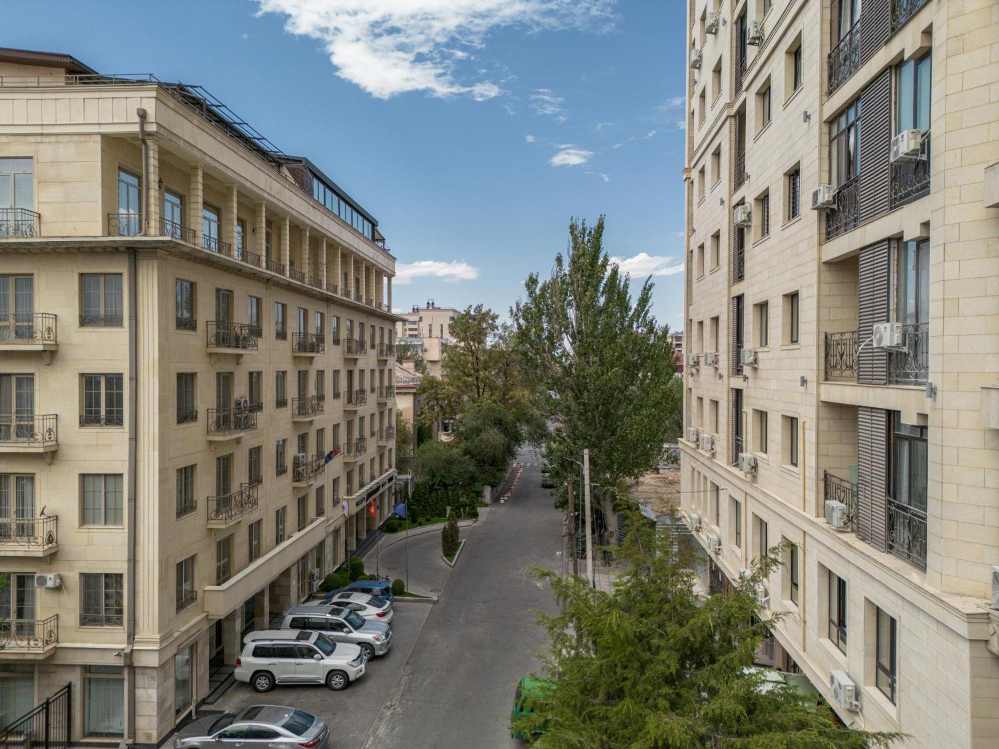 Ambassador Hotel Biškek Exteriér fotografie