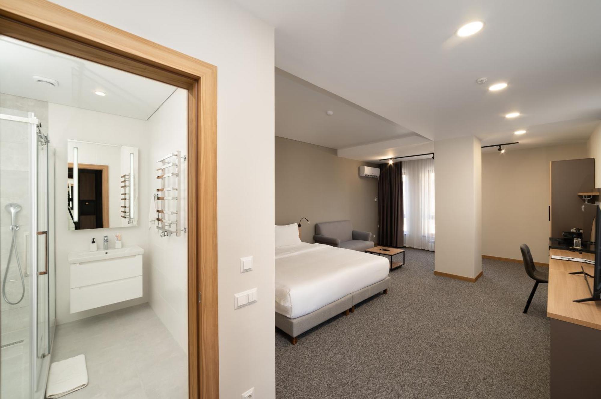 Ambassador Hotel Biškek Exteriér fotografie